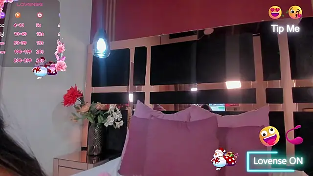 Snapshot of emma_carterr1 chatting on 12.31.24 emma carterr1 online show from 12.31.24