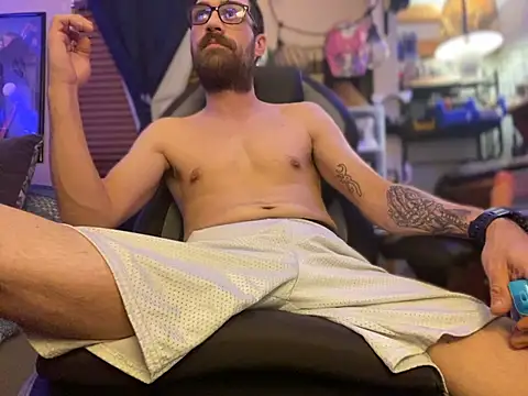 slutty guy12 online show from 01.28.25