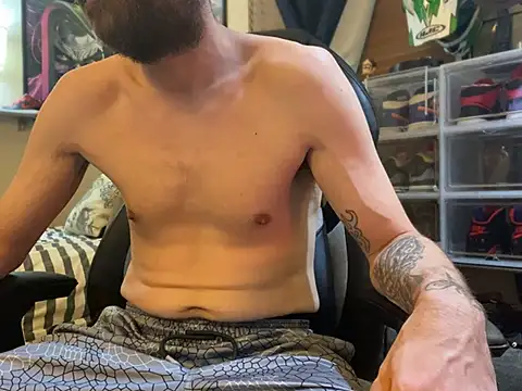 slutty guy12 online show from 01.29.25