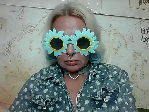 Snapshot of Gardener_of_Illusions chatting on 05.30.26 Gardener of Illusions online show from 05.30.26