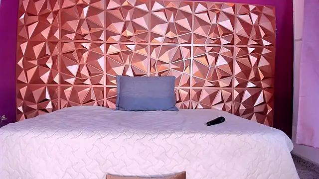 keendaall online show from 12.22.24