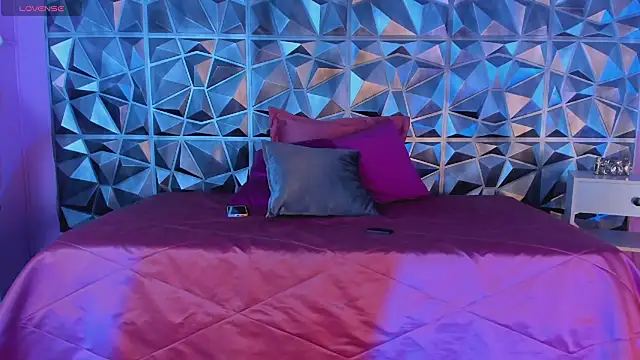 keendaall online show from 02.08.25