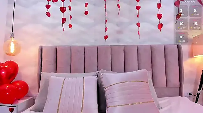 im nika  online show from 02.17.25