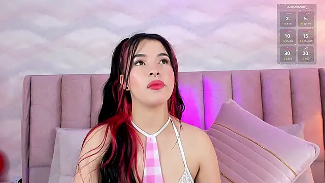 im nika  online show from 02.27.25