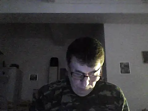 Snapshot of Lisak951 chatting on 12.19.24 Lisak951 online show from 12.19.24