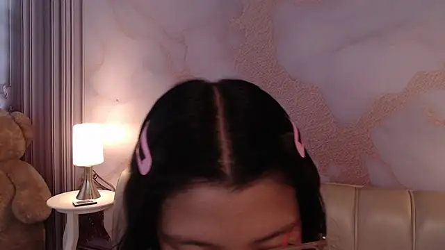 Snapshot of Gag_princeess chatting on 01.25.25 Gag princeess online show from 01.25.25