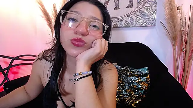 Snapshot of Gag_princeess chatting on 03.17.25 Gag princeess online show from 03.17.25