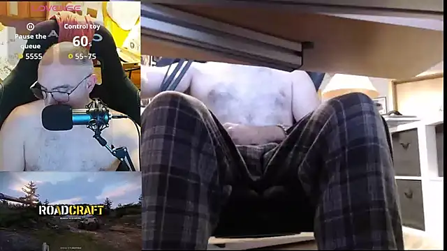 Snapshot of Crosss-23cm chatting on 12.01.25 Crosss-23cm online show from 12.01.25