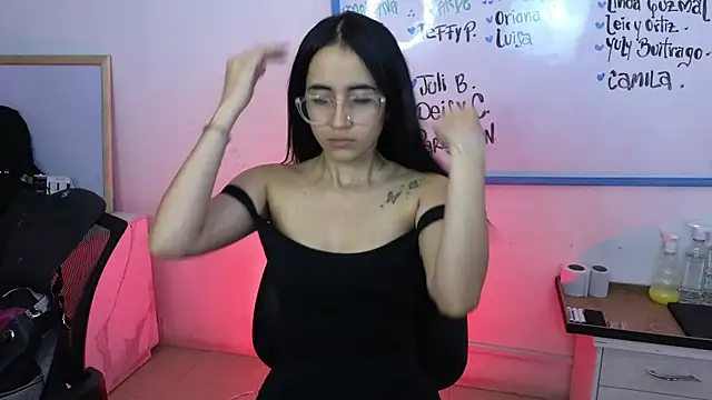 Mia Fischer online show from 04.01.26