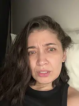 Snapshot of adarussell chatting on 01.03.25 adarussell online show from 01.03.25