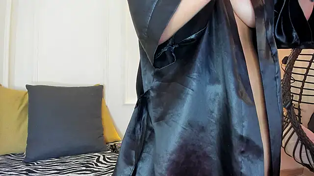 MadisonWhiite online show from 01.23.25