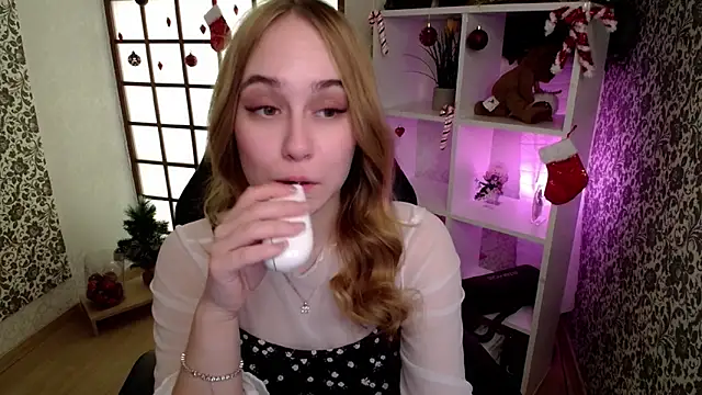 LianaBright online show from 01.16.25