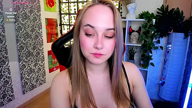 LianaBright online show from 04.08.26