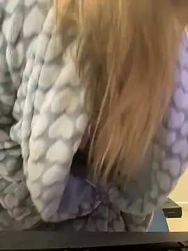 TEMPTING-TAMMY online show from 12.16.25