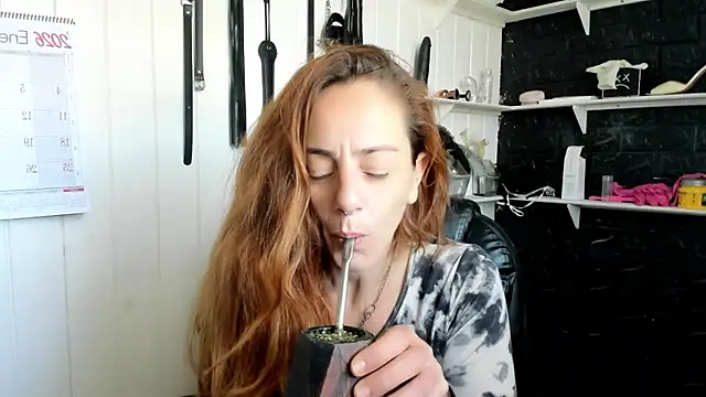 Snapshot of jessiburningheels chatting on 01.19.26 jessiburningheels online show from 01.19.26