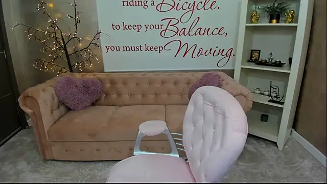 nicolee   19 online show from 12.11.24