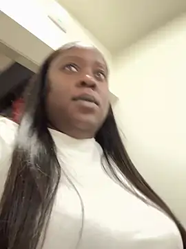 Snapshot of Insultedbalceni chatting on 02.23.26 Insultedbalceni online show from 02.23.26