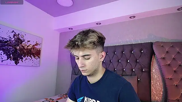 Snapshot of MrWilliseo chatting on 09.10.25 MrWilliseo online show from 09.10.25