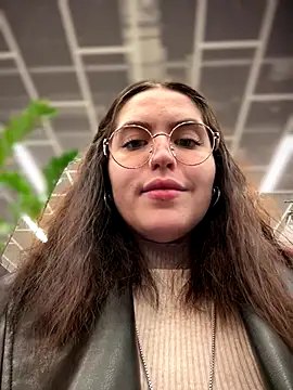 meow girl online show from 10.29.25