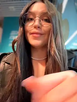 Snapshot of meow_girl chatting on 03.05.26 meow girl online show from 03.05.26