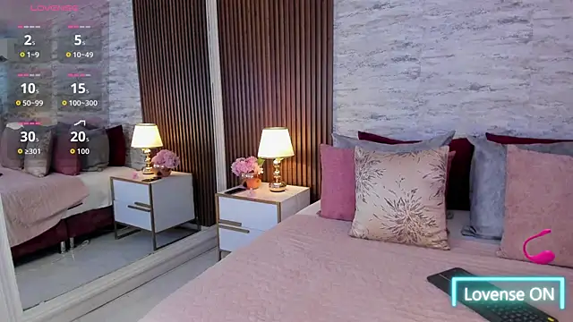 MadisonHunter2024 online show from 11.10.25