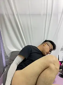 lixiaoshuai8 online show from 03.17.26