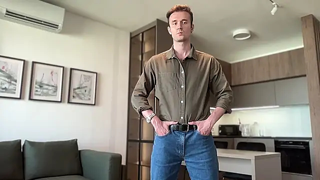 Snapshot of cute_mark chatting on 06.25.26 cute mark online show from 06.25.26