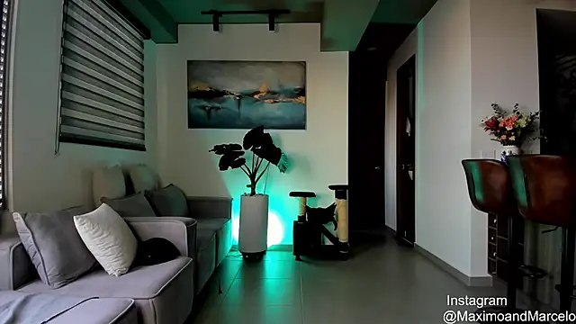 Snapshot of Maximo_Marcelo chatting on 02.20.25 Maximo Marcelo online show from 02.20.25