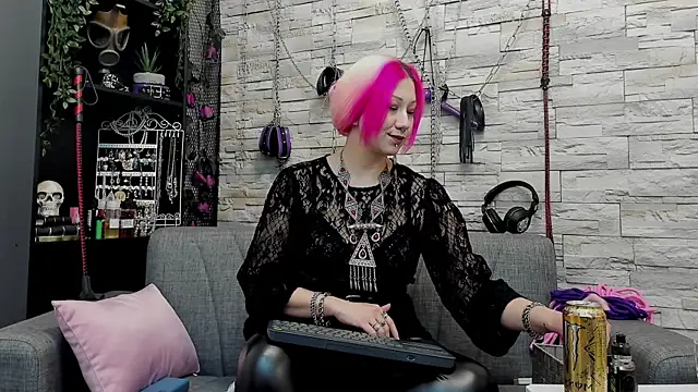 CruelMistress online show from 12.13.24