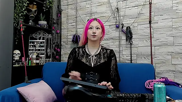 CruelMistress online show from 12.20.24