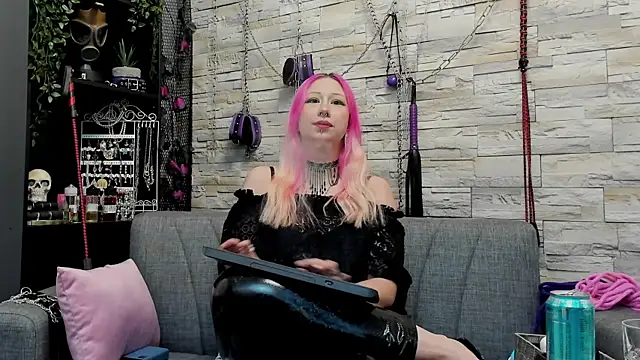 CruelMistress online show from 12.24.24