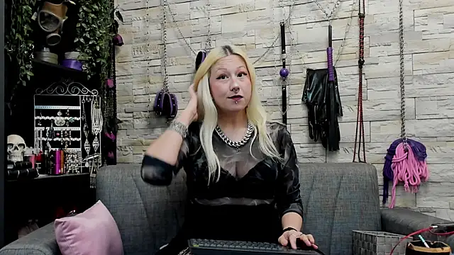 CruelMistress online show from 10.05.25