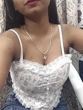 Snapshot of Ishaani_0 chatting on 02.24.25 Ishaani 0 online show from 02.24.25