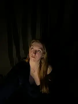 Snapshot of Stoner_BarbieXX chatting on 06.16.26 Stoner BarbieXX online show from 06.16.26