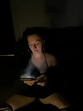 Snapshot of Stoner_BarbieXX chatting on 07.28.26 Stoner BarbieXX online show from 07.28.26