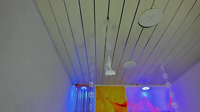 zoe connor19 online show from 10.30.25