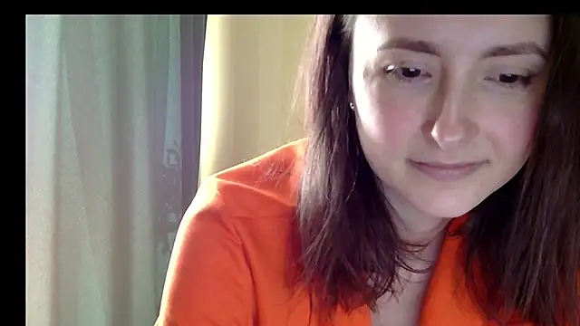 Snapshot of LilyXSky chatting on 02.24.25 LilyXSky online show from 02.24.25