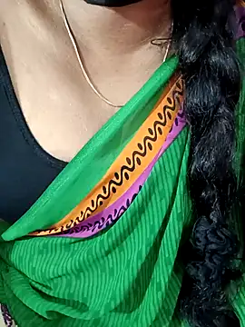 Snapshot of tamil-varshu chatting on 01.07.25 tamil-varshu online show from 01.07.25