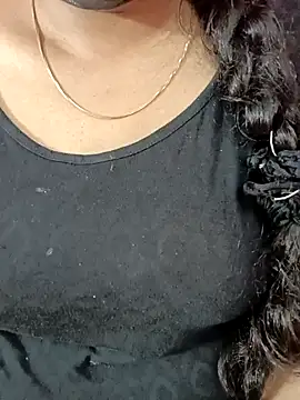 Snapshot of tamil-varshu chatting on 02.05.25 tamil-varshu online show from 02.05.25