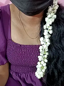 Snapshot of tamil-varshu chatting on 02.20.25 tamil-varshu online show from 02.20.25