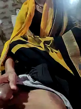 Snapshot of poojaji2024 chatting on 01.20.25 poojaji2024 online show from 01.20.25