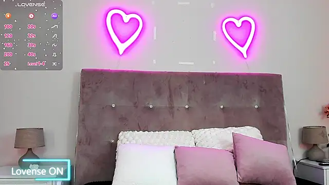 kayladiamond  online show from 10.20.25
