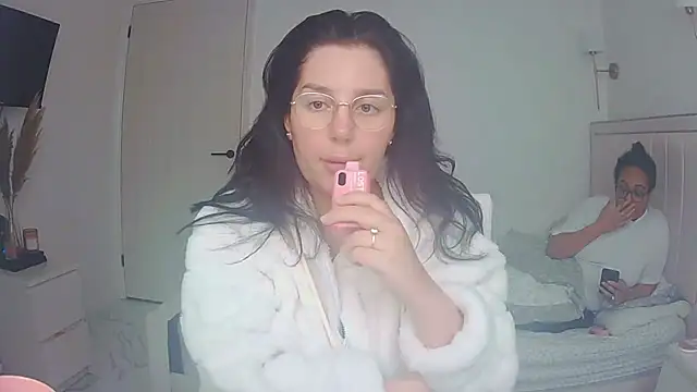 vanilla chocolate23 online show from 04.15.26