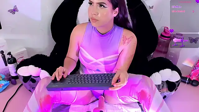 Snapshot of IamSteph13 chatting on 01.03.25 IamSteph13 online show from 01.03.25