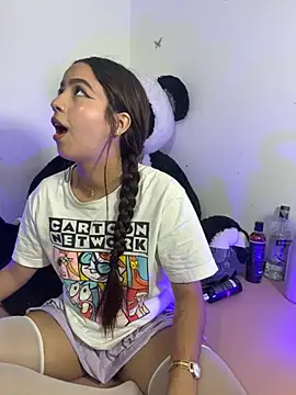 Snapshot of IamSteph13 chatting on 10.19.25 IamSteph13 online show from 10.19.25