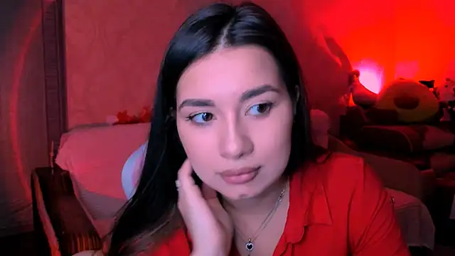 Swee Alicee online show from 10.24.25