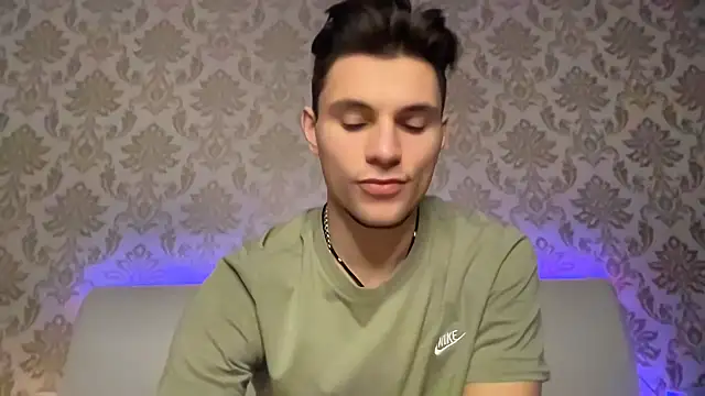 denlover1 online show from 01.23.25