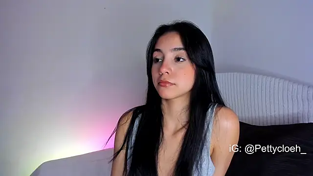 Snapshot of PettyCloeh chatting on 02.03.25 PettyCloeh online show from 02.03.25