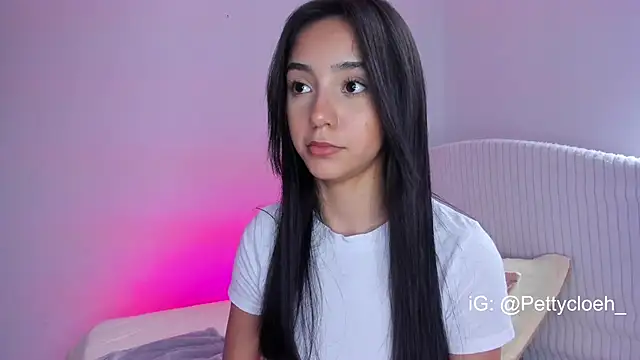 Snapshot of PettyCloeh chatting on 03.03.25 PettyCloeh online show from 03.03.25