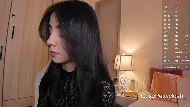 Snapshot of PettyCloeh chatting on 09.15.25 PettyCloeh online show from 09.15.25